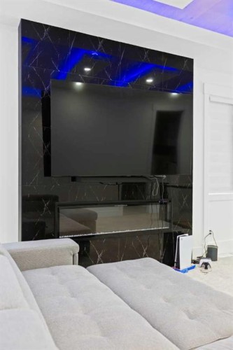 21 Sunvalley View, Cochrane, AB - Indoor Photo Showing Bedroom