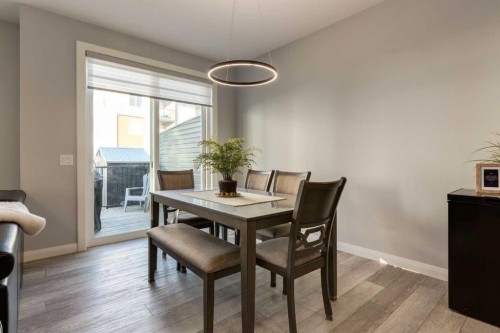 57 Evansfield Gate Nw, Calgary, AB - Indoor Photo Showing Dining Room