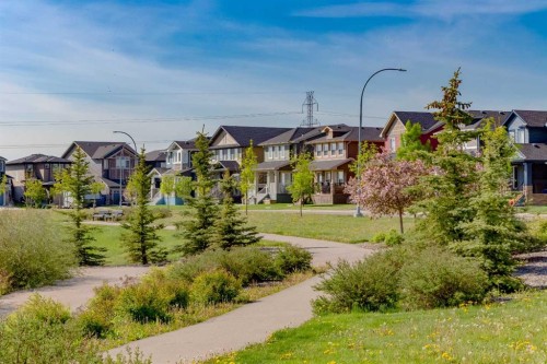 57 Evansfield Gate Nw, Calgary, AB - Outdoor With Facade
