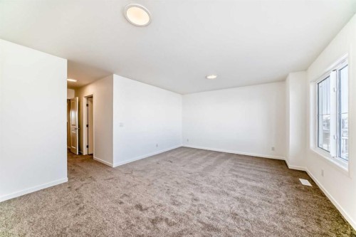 115 Mercado Crescent Se, Calgary, AB - Indoor Photo Showing Other Room