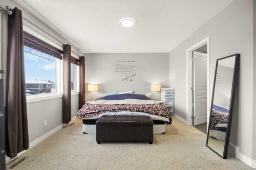 240 Evanspark Gardens Nw, Calgary, AB - Indoor Photo Showing Bedroom