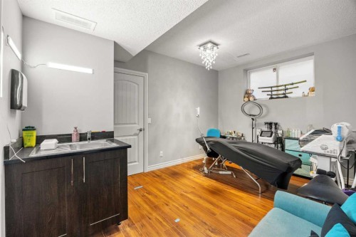 240 Evanspark Gardens Nw, Calgary, AB - Indoor