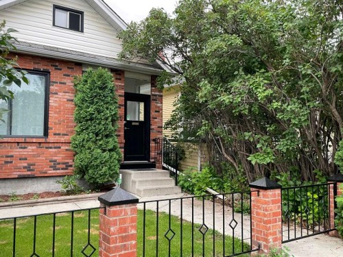 430 15 Avenue Ne, Calgary, AB - Outdoor