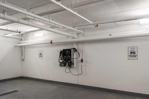 603-8375 Broadcast Avenue Sw, Calgary, AB - Indoor Photo Showing Garage
