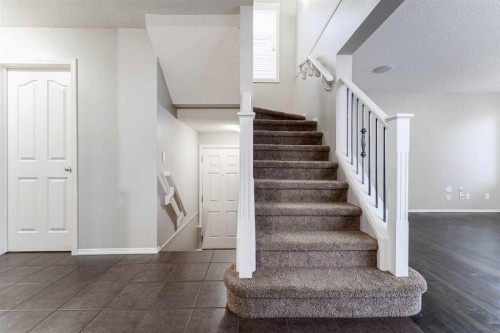 20 Bridlecrest Court Sw, Calgary, AB - Indoor Photo Showing Other Room
