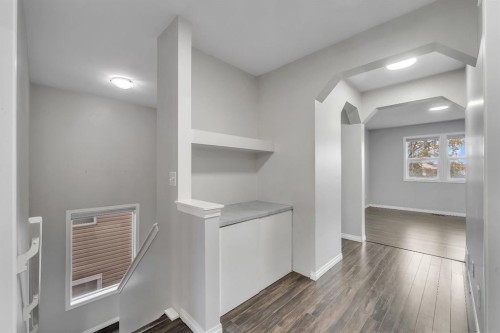 11 Saddlebrook Way Ne, Calgary, AB - Indoor Photo Showing Other Room