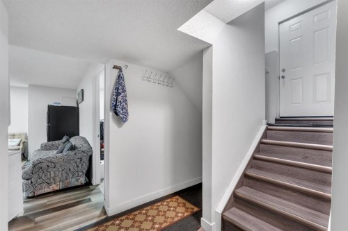 11 Saddlebrook Way Ne, Calgary, AB - Indoor Photo Showing Other Room