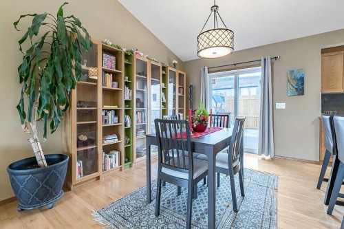 518 Sunrise Way Sw, Diamond Valley, AB - Indoor Photo Showing Dining Room