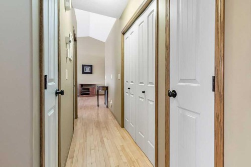 518 Sunrise Way Sw, Diamond Valley, AB - Indoor Photo Showing Other Room