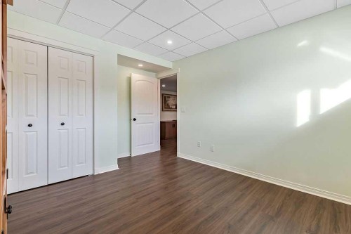 518 Sunrise Way Sw, Diamond Valley, AB - Indoor Photo Showing Other Room