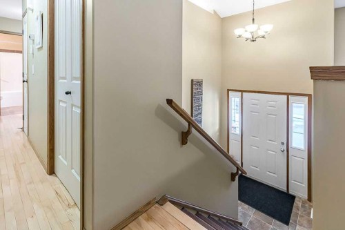 518 Sunrise Way Sw, Diamond Valley, AB - Indoor Photo Showing Other Room