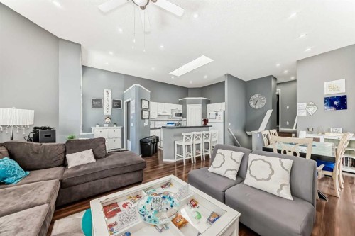 12 Taravista Crescent Ne, Calgary, AB - Indoor Photo Showing Living Room