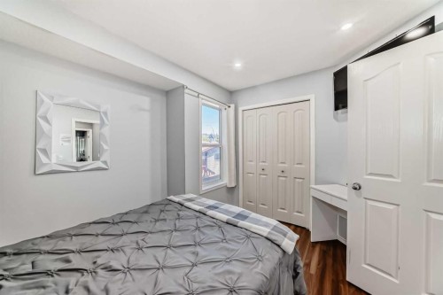 12 Taravista Crescent Ne, Calgary, AB - Indoor Photo Showing Bedroom