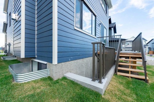 24 Sunvalley View, Cochrane, AB - Outdoor