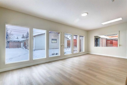 2443 42 Street Se, Calgary, AB - Indoor