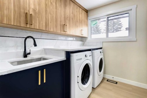 2443 42 Street Se, Calgary, AB - Indoor Photo Showing Laundry Room