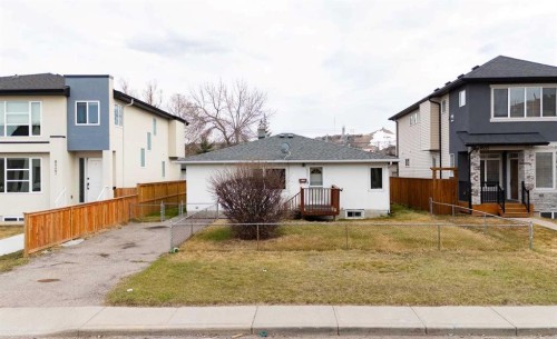 8531 47 Avenue Nw, Calgary, AB - Outdoor