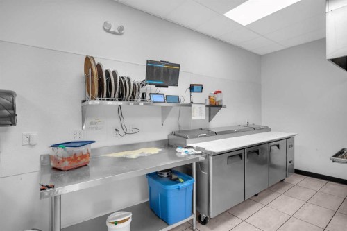 145-150 Nolanridge Court Nw, Calgary, AB 