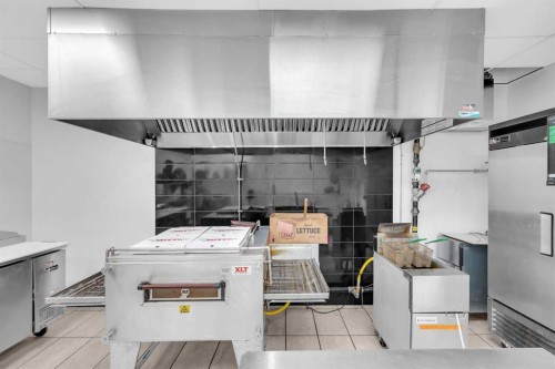 145-150 Nolanridge Court Nw, Calgary, AB 