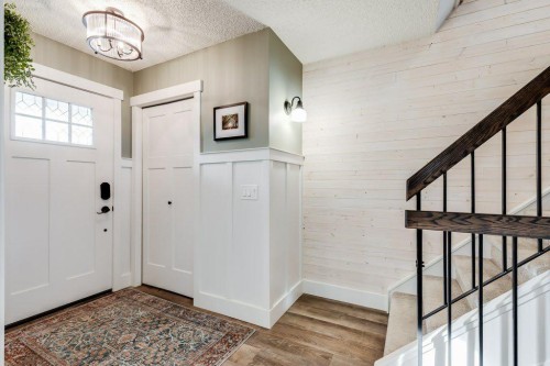 1220 Meadowbrook Drive Se, Airdrie, AB - Indoor Photo Showing Other Room