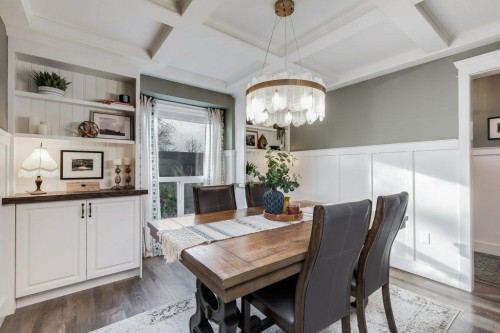 1220 Meadowbrook Drive Se, Airdrie, AB - Indoor Photo Showing Dining Room