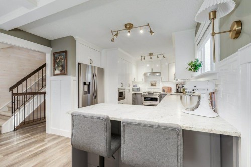 1220 Meadowbrook Drive Se, Airdrie, AB - Indoor Photo Showing Other Room