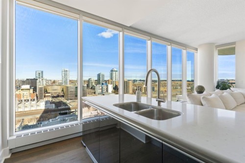 1601-433 11 Avenue Se, Calgary, AB - Indoor Photo Showing Kitchen With Double Sink