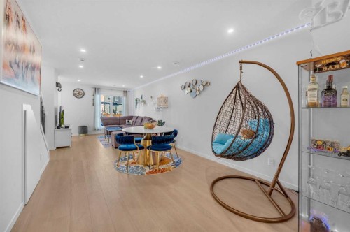 304-474 Seton Circle Se, Calgary, AB - Indoor Photo Showing Other Room