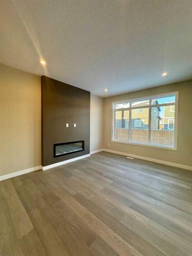 261 Waterford Way, Chestermere, AB - Indoor