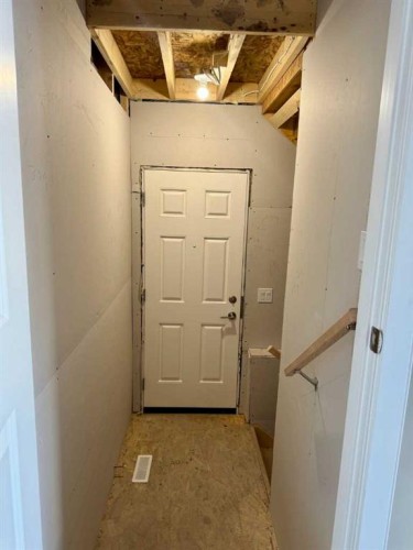 261 Waterford Way, Chestermere, AB - Indoor