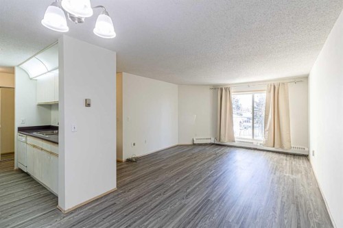314-21 Dover Point Se, Calgary, AB - Indoor