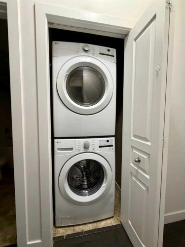 112-48 Panatella Road Nw, Calgary, AB - Indoor Photo Showing Laundry Room