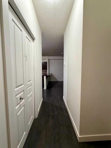 112-48 Panatella Road Nw, Calgary, AB - Indoor Photo Showing Other Room