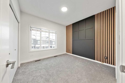 708 Evansridge Common Nw, Calgary, AB - Indoor Photo Showing Other Room