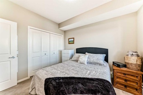 413-20 Mahogany Mews Se, Calgary, AB - Indoor Photo Showing Bedroom