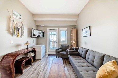 413-20 Mahogany Mews Se, Calgary, AB - Indoor Photo Showing Living Room