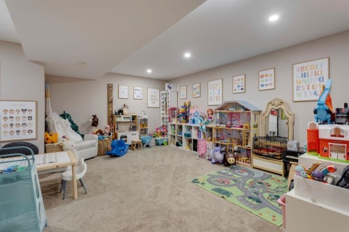 12 Red Embers Common Ne, Calgary, AB - Indoor