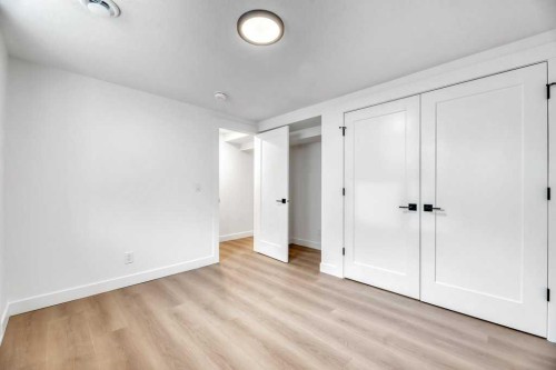 32 Allandale Close Se, Calgary, AB - Indoor Photo Showing Other Room