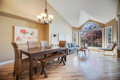 113 Somerside Green Sw, Calgary, AB - Indoor Photo Showing Dining Room