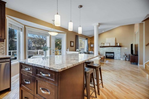 113 Somerside Green Sw, Calgary, AB - Indoor Photo Showing Kitchen With Upgraded Kitchen