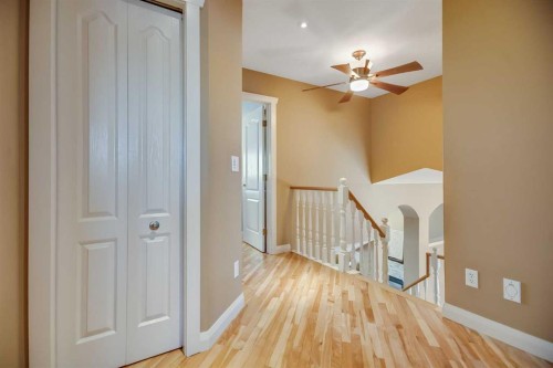 113 Somerside Green Sw, Calgary, AB - Indoor Photo Showing Other Room