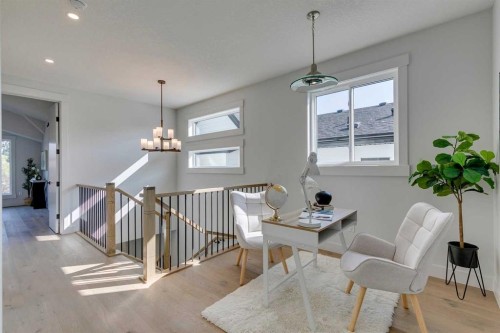 2013 23 Avenue Nw, Calgary, AB - Indoor Photo Showing Other Room