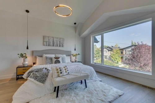 2013 23 Avenue Nw, Calgary, AB - Indoor Photo Showing Bedroom