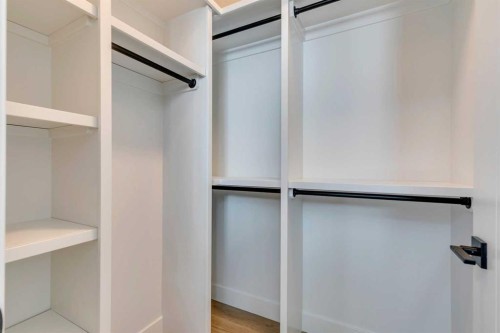 2013 23 Avenue Nw, Calgary, AB - Indoor With Storage