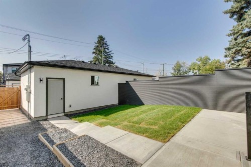 2013 23 Avenue Nw, Calgary, AB - Outdoor With Exterior