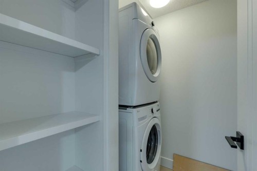 2015 23 Avenue Nw, Calgary, AB - Indoor Photo Showing Laundry Room
