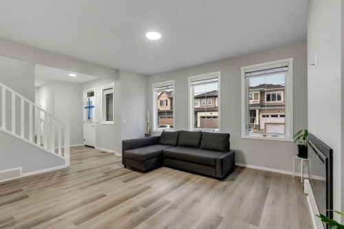 124 Cityside Crescent Ne, Calgary, AB - Indoor Photo Showing Living Room