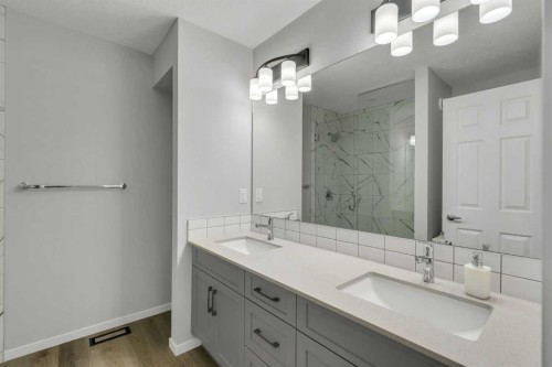 124 Cityside Crescent Ne, Calgary, AB - Indoor Photo Showing Bathroom
