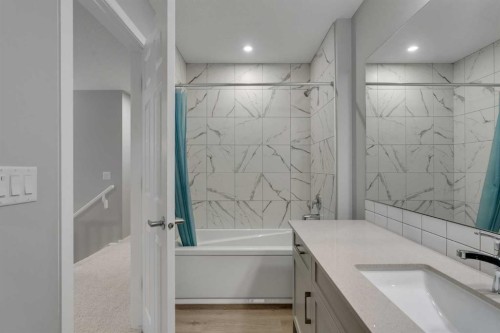 124 Cityside Crescent Ne, Calgary, AB - Indoor Photo Showing Bathroom