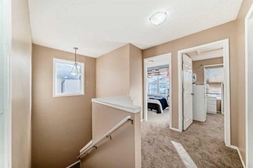 79 Saddlebrook Common Ne, Calgary, AB - Indoor Photo Showing Other Room